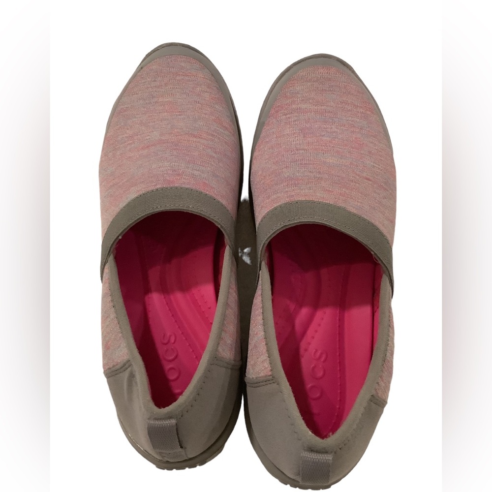 ☀️ Neoprene Crocs SIZE 8